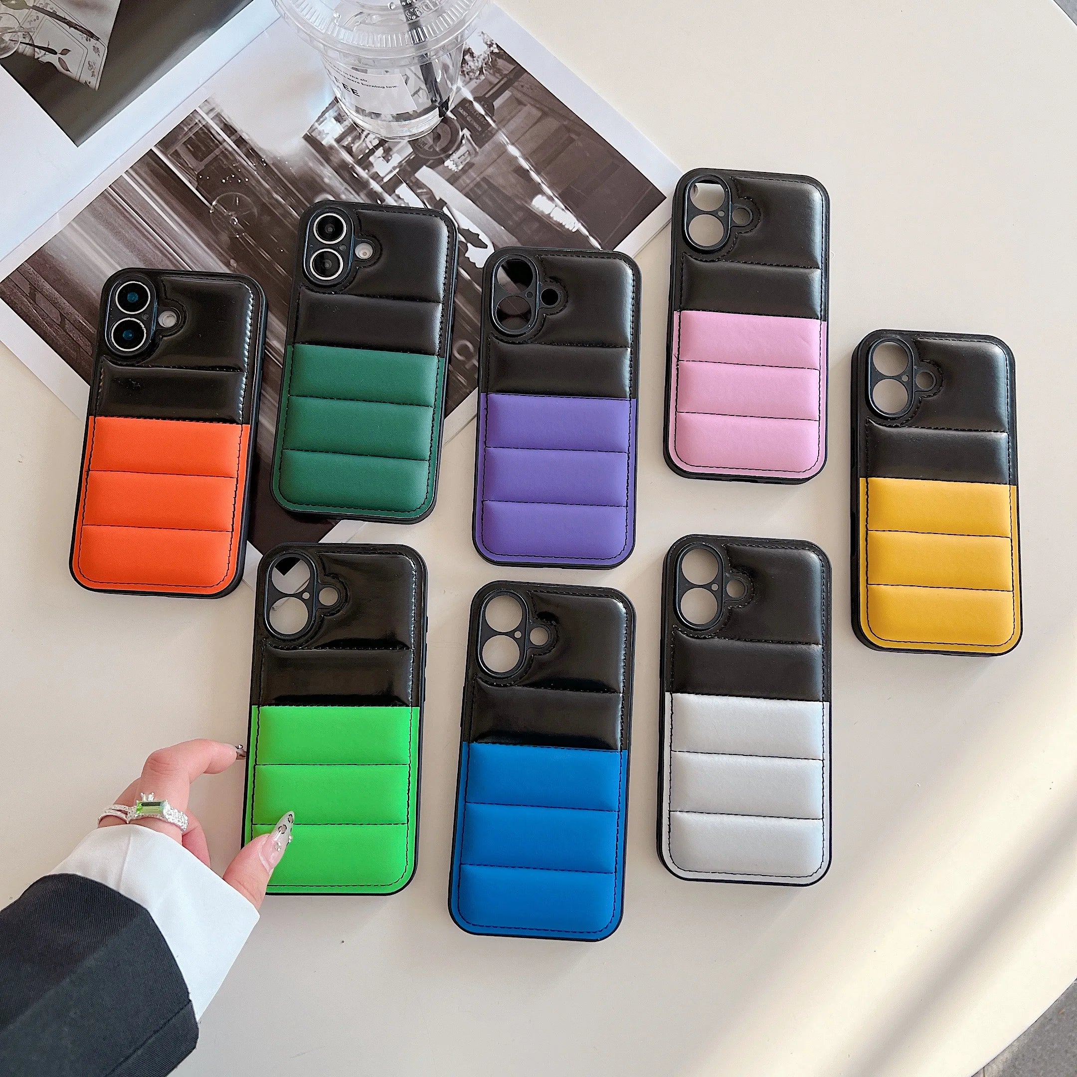 Funda Bicolor Antichoque para iPhone — Estilo Moderno